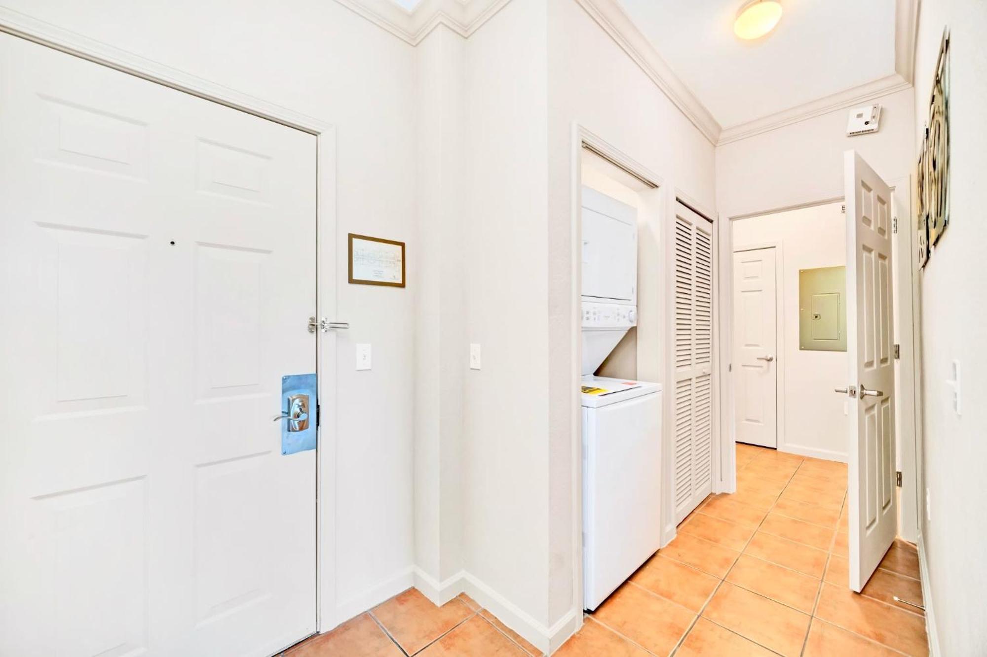 Stunning 2Br Condo With Hot Tub And Pool, Near Disney! ออร์ลันโด ภายนอก รูปภาพ