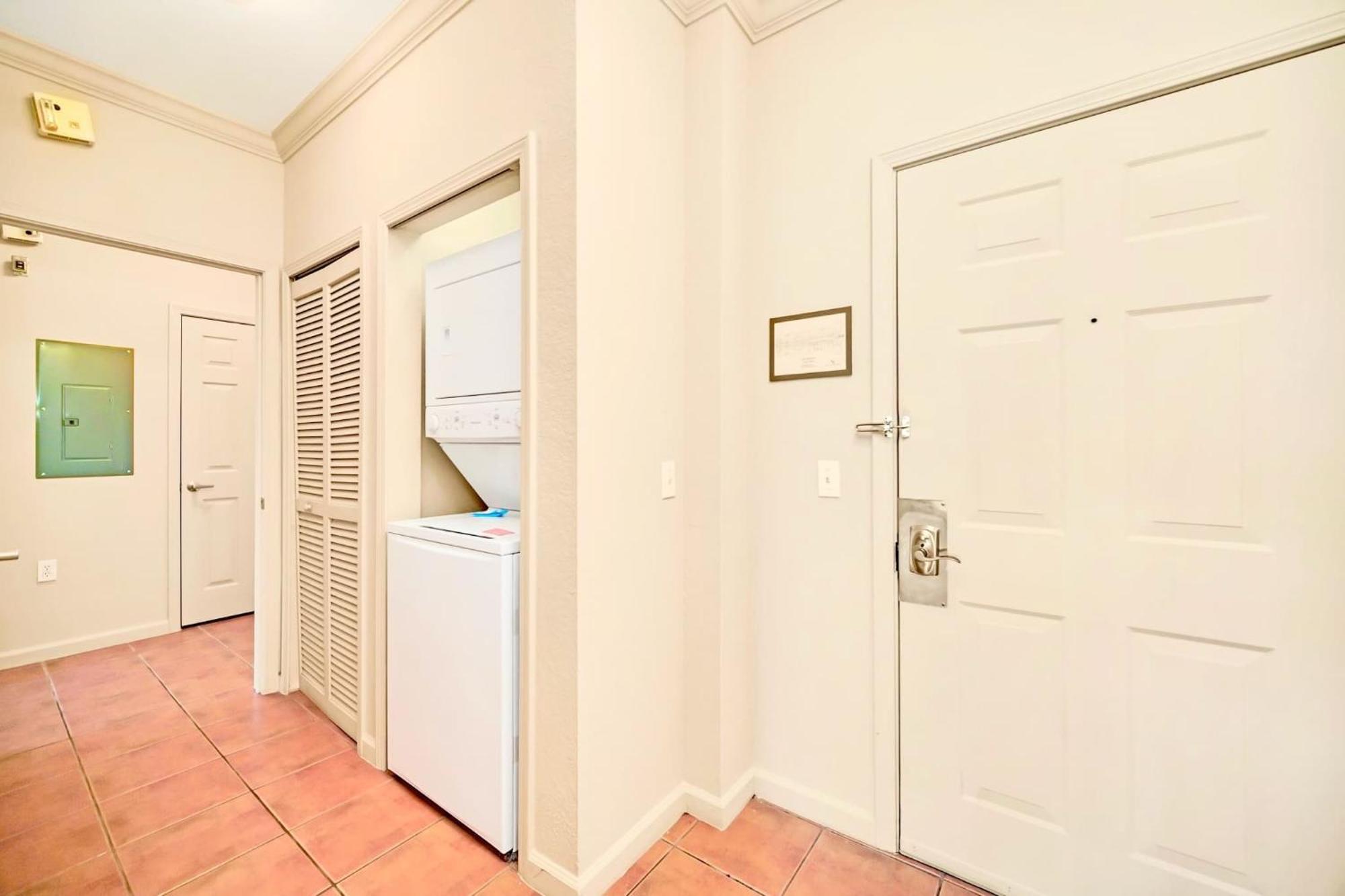 Stunning 2Br Condo With Hot Tub And Pool, Near Disney! ออร์ลันโด ภายนอก รูปภาพ