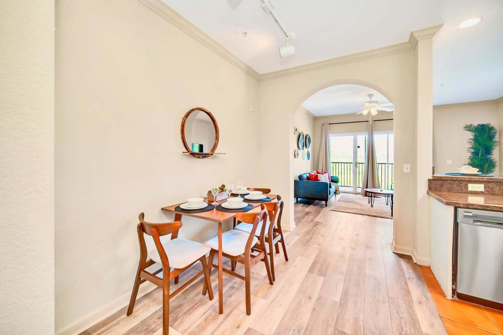 Stunning 2Br Condo With Hot Tub And Pool, Near Disney! ออร์ลันโด ภายนอก รูปภาพ
